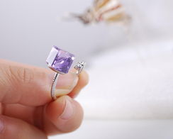 2013新品爱情水立方 设计师夸张戒指与个人卫生用品的创新融合